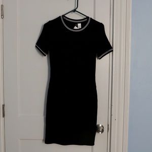 Ribbed Short Sleeve Black Bodycon Dress